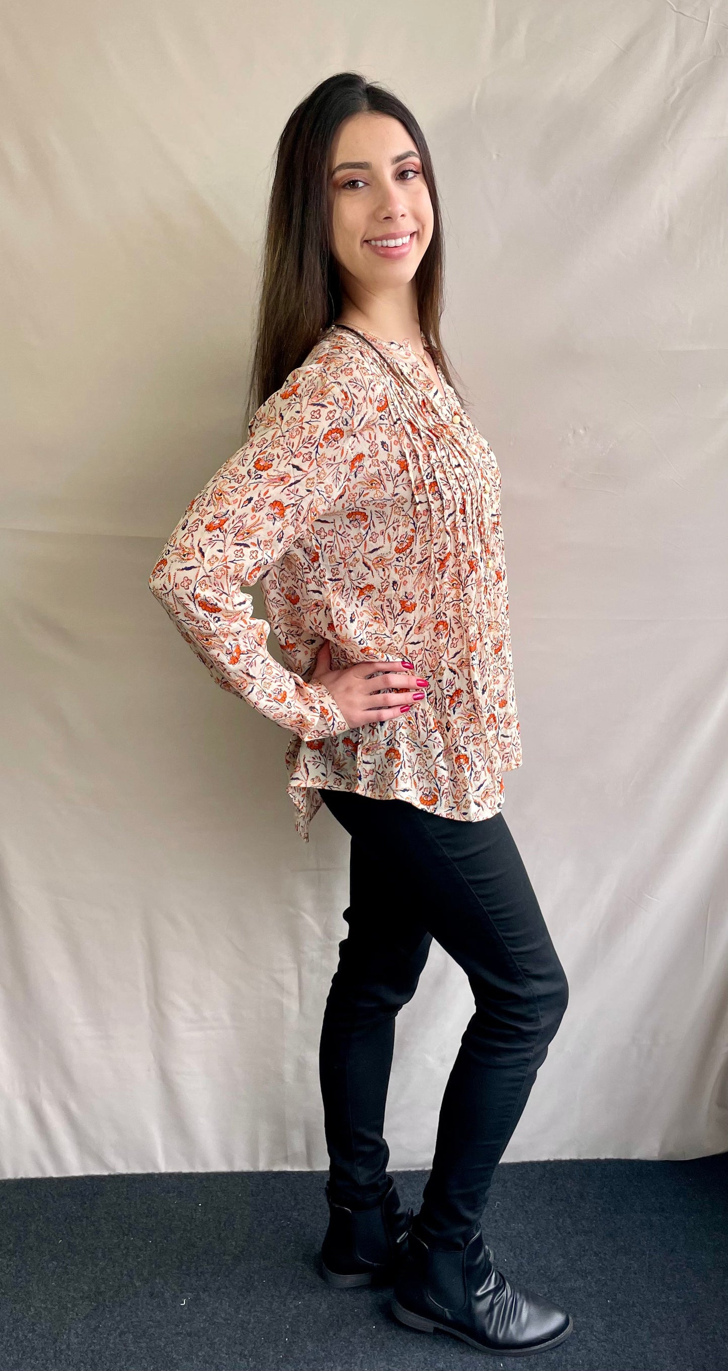 Sera Blouse Beige - Jazz & Milly Women's Clothing