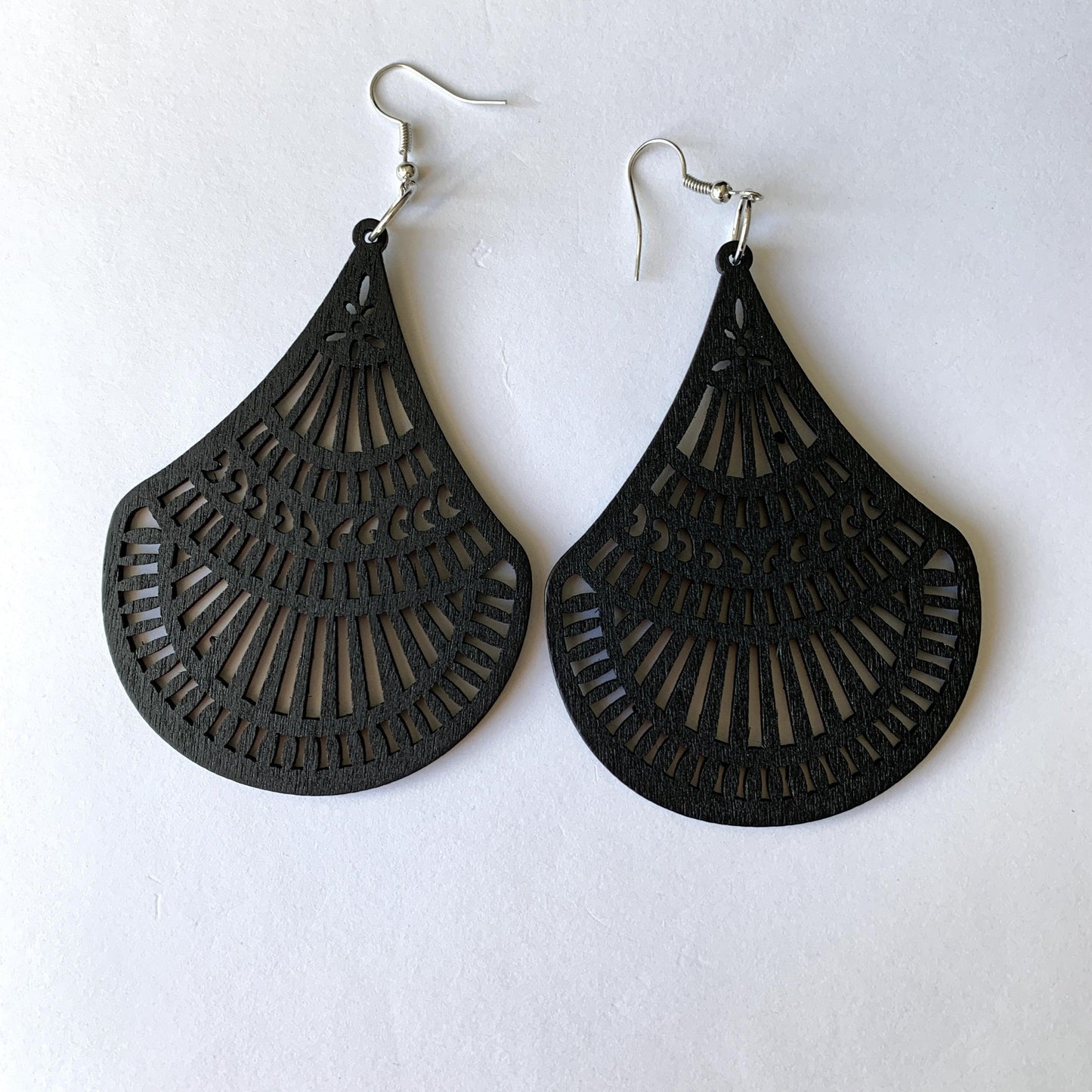 Wooden earrings black - Jazz & Milly Women's Clothing