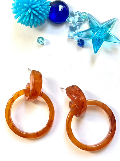 Amber circle hoop earrings